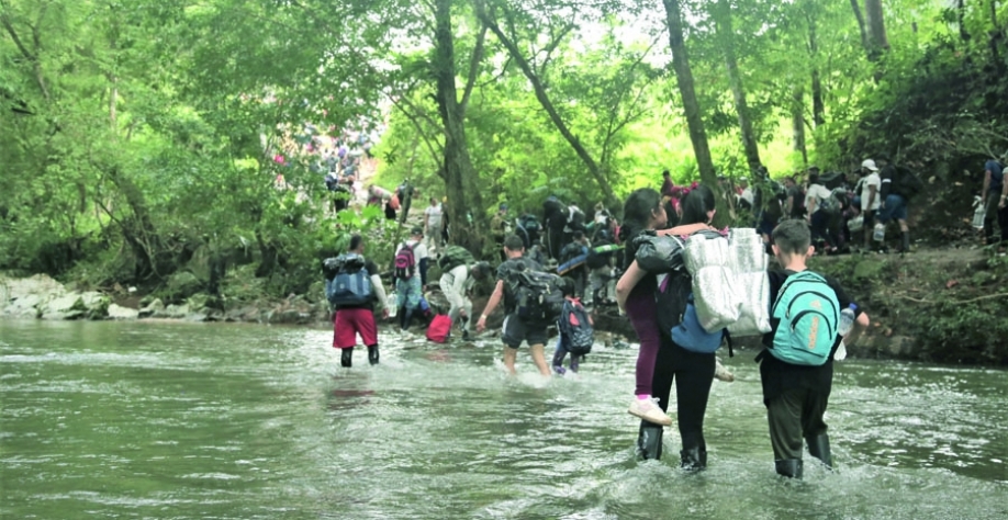 Médicos Sem Fronteiras vê situação urgente com aumento de fluxo migratório na divisa entre Colômbia e Panamá 